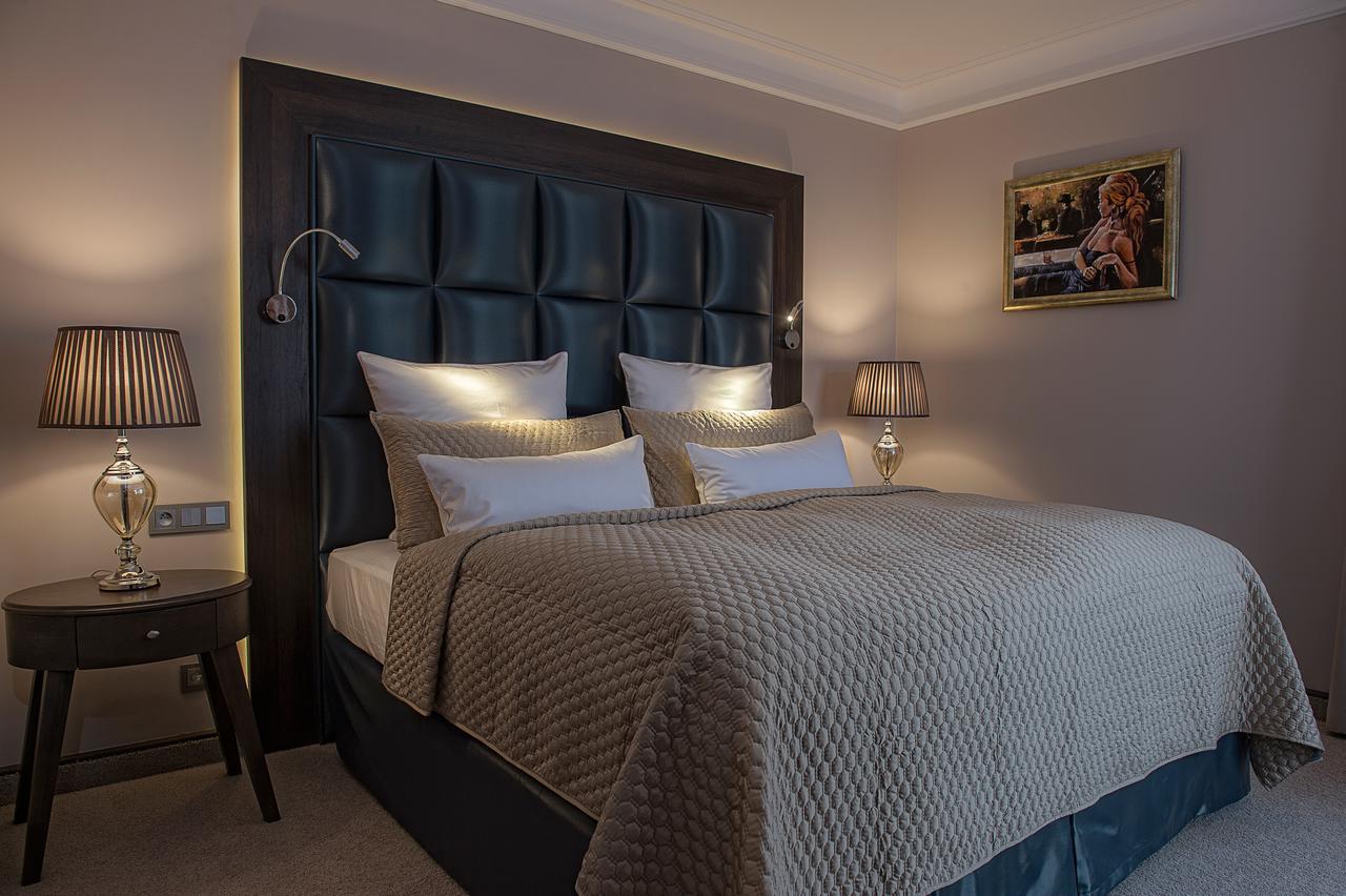 Villa Plaza Boutique Hotel & Spa 普雷绍夫 外观 照片