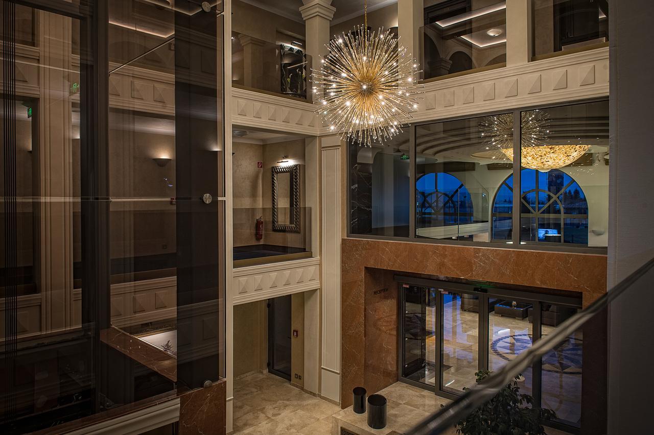 Villa Plaza Boutique Hotel & Spa 普雷绍夫 外观 照片