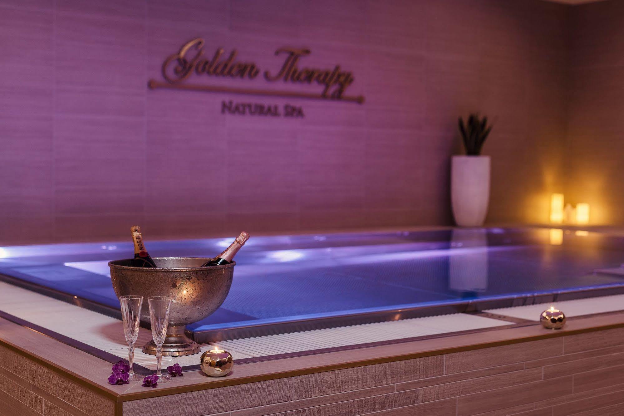 Villa Plaza Boutique Hotel & Spa 普雷绍夫 外观 照片