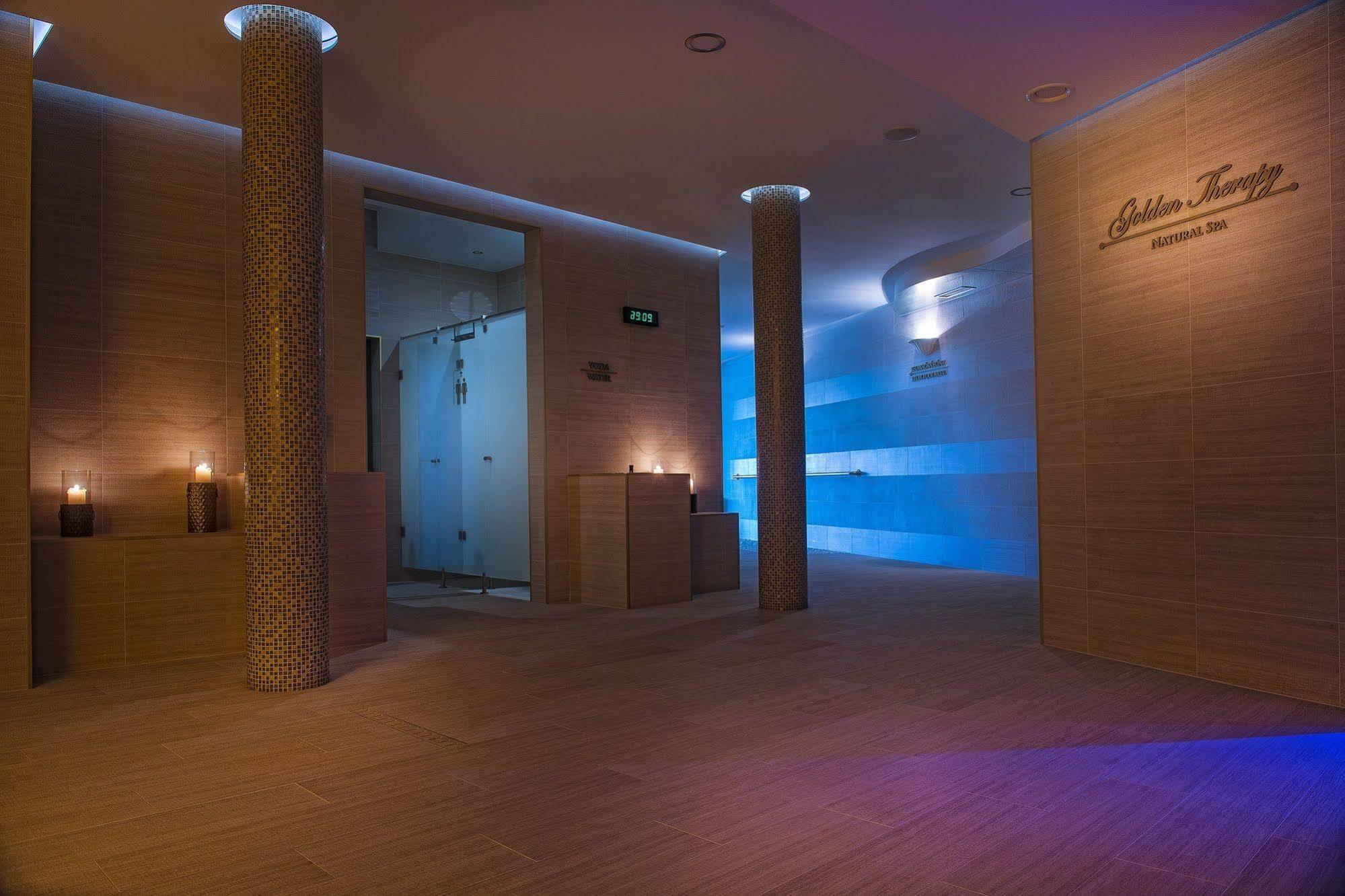 Villa Plaza Boutique Hotel & Spa 普雷绍夫 外观 照片