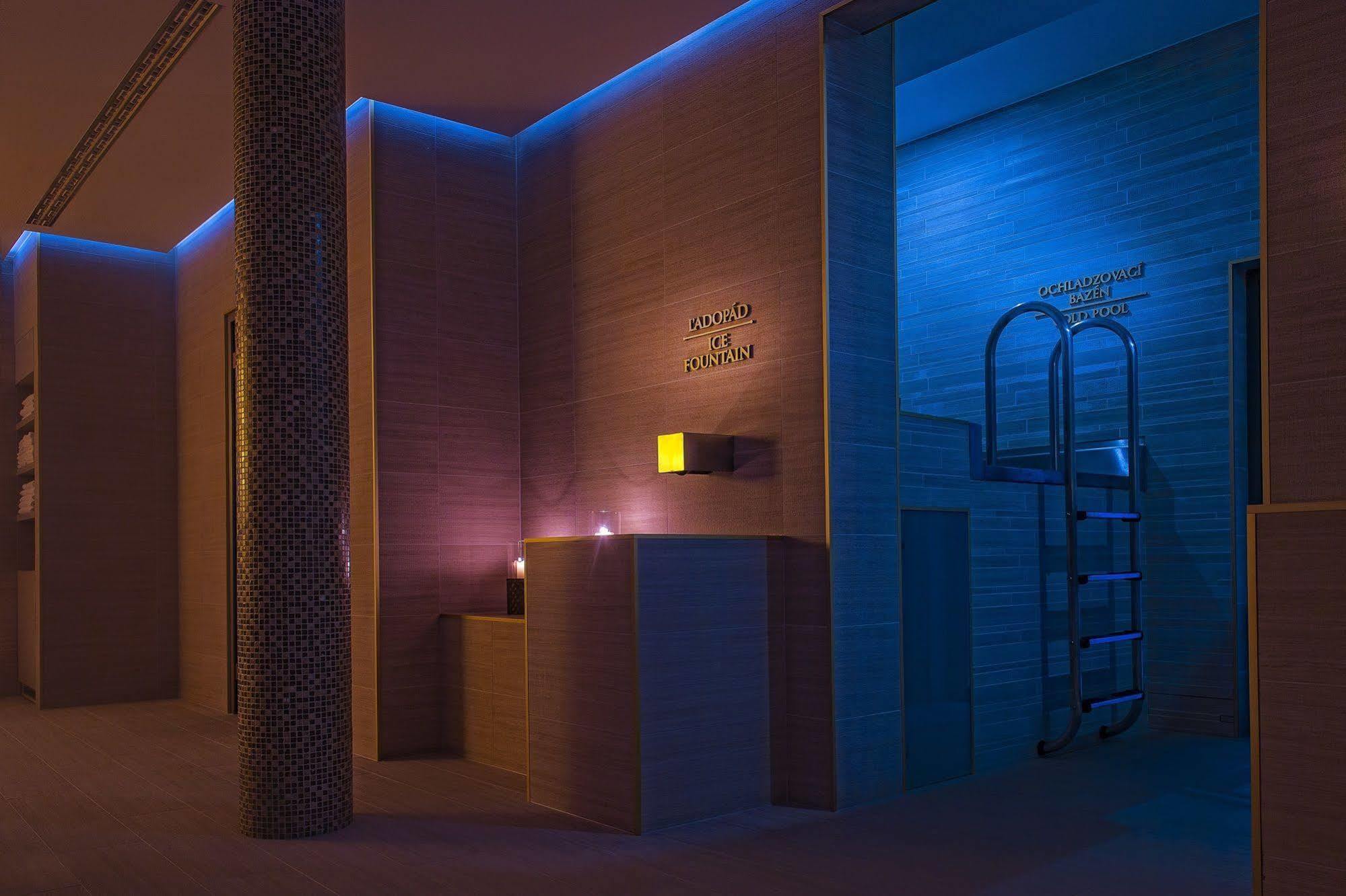 Villa Plaza Boutique Hotel & Spa 普雷绍夫 外观 照片