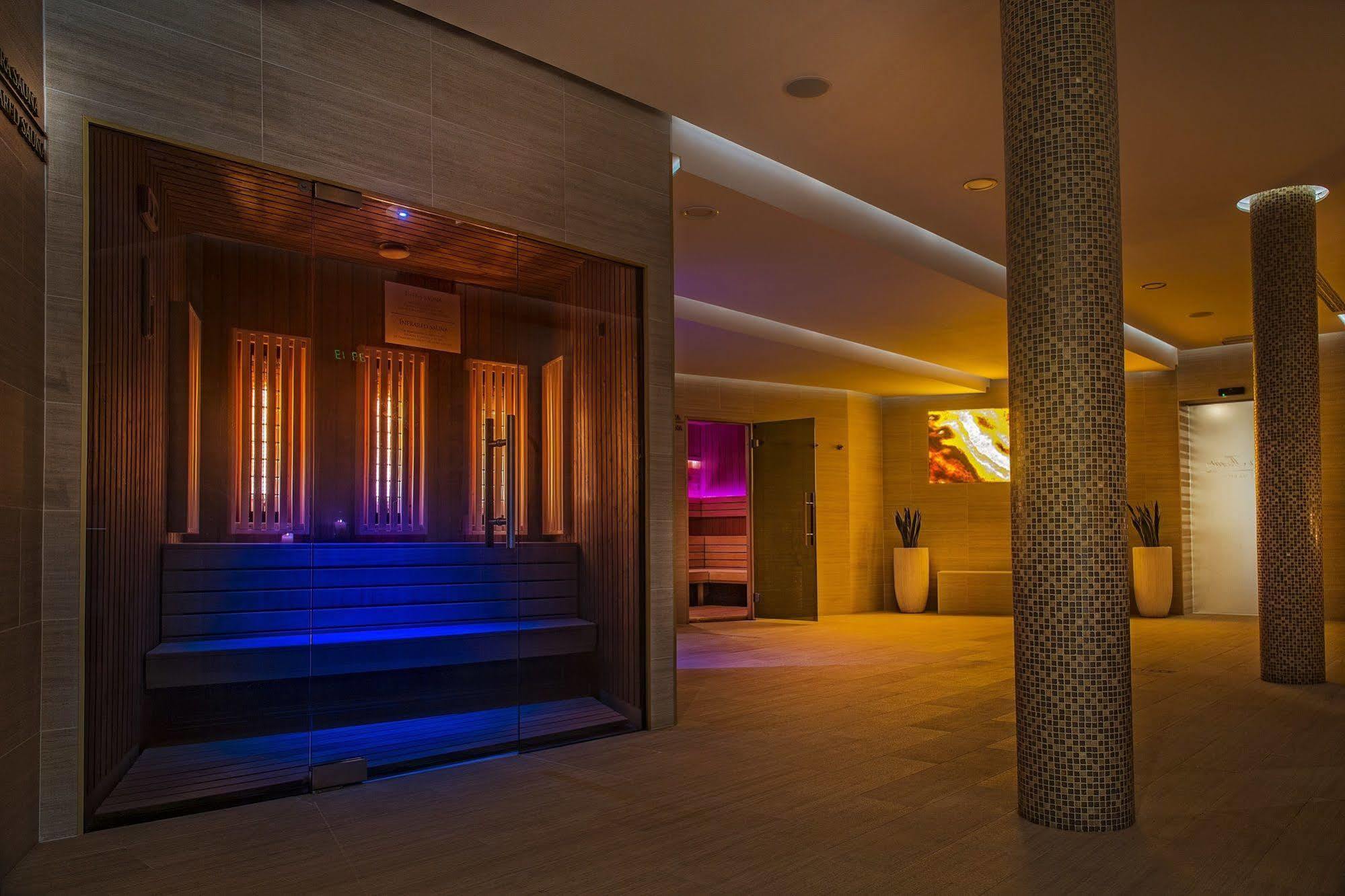 Villa Plaza Boutique Hotel & Spa 普雷绍夫 外观 照片