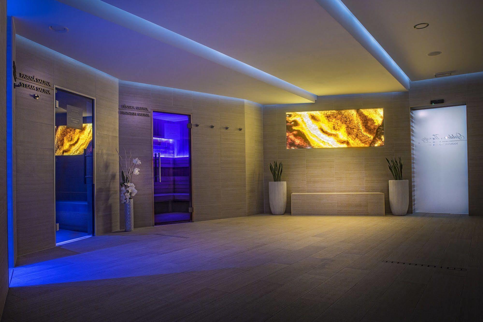 Villa Plaza Boutique Hotel & Spa 普雷绍夫 外观 照片